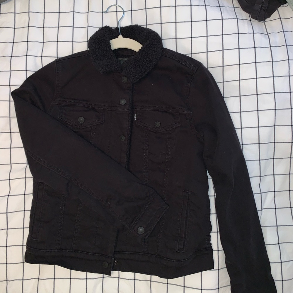 Levi’s Sherpa lined denim jacket